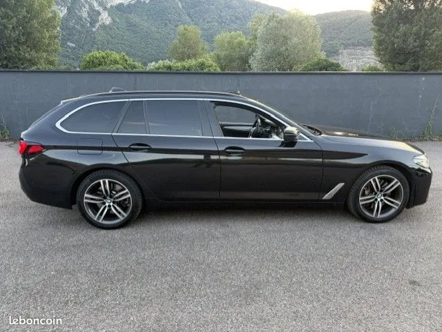 BMW Série 5 2022 photo 3