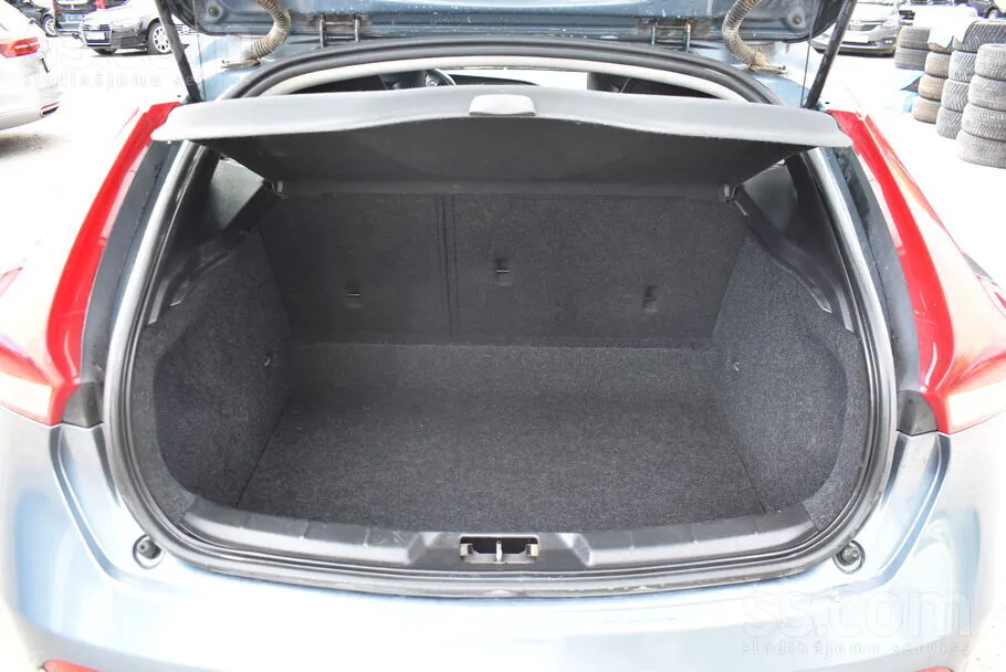 Volvo V40 2013 photo 5