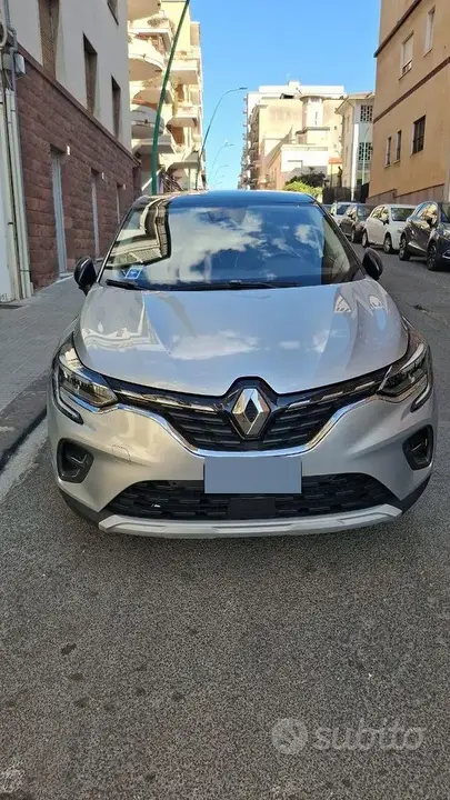 Renault Captur 2024 photo 2