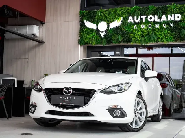 Mazda 3 2013 photo 3