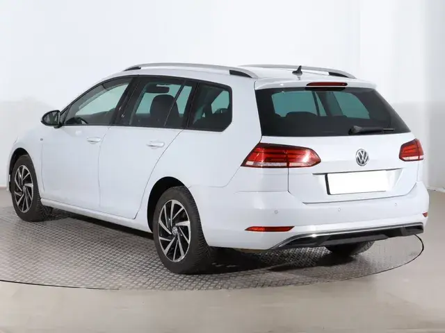 Volkswagen Golf Variant 2018 photo 3