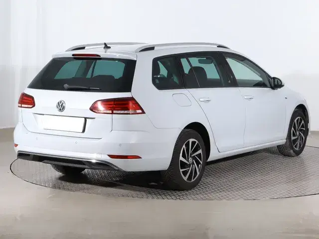 Volkswagen Golf Variant 2018 photo 4