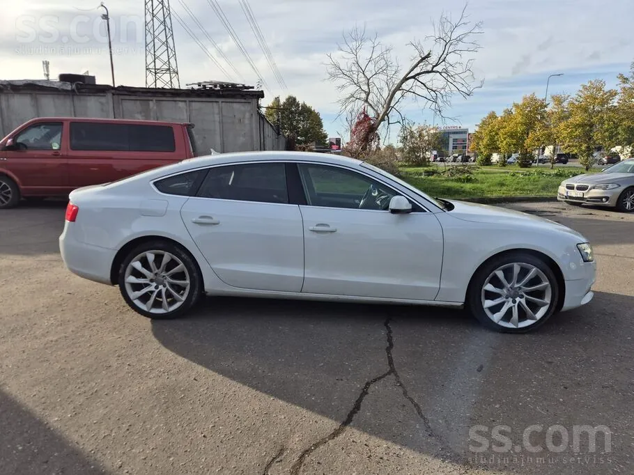 Audi A5 2012 photo 5