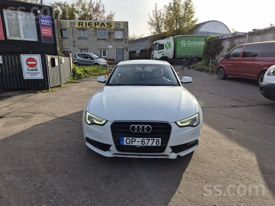 Audi A5 2012 photo 3
