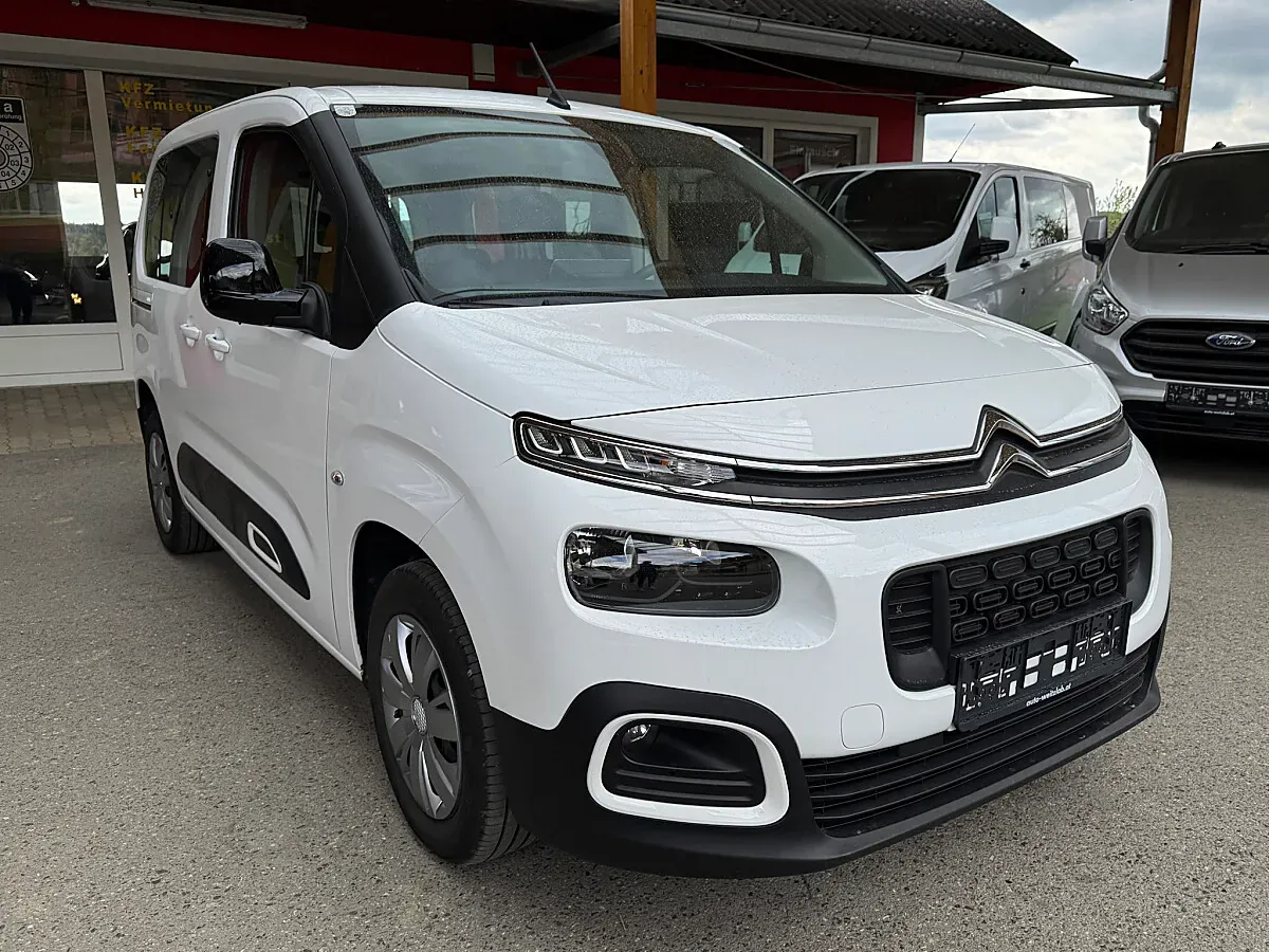 Citroen Berlingo 2022 photo 3