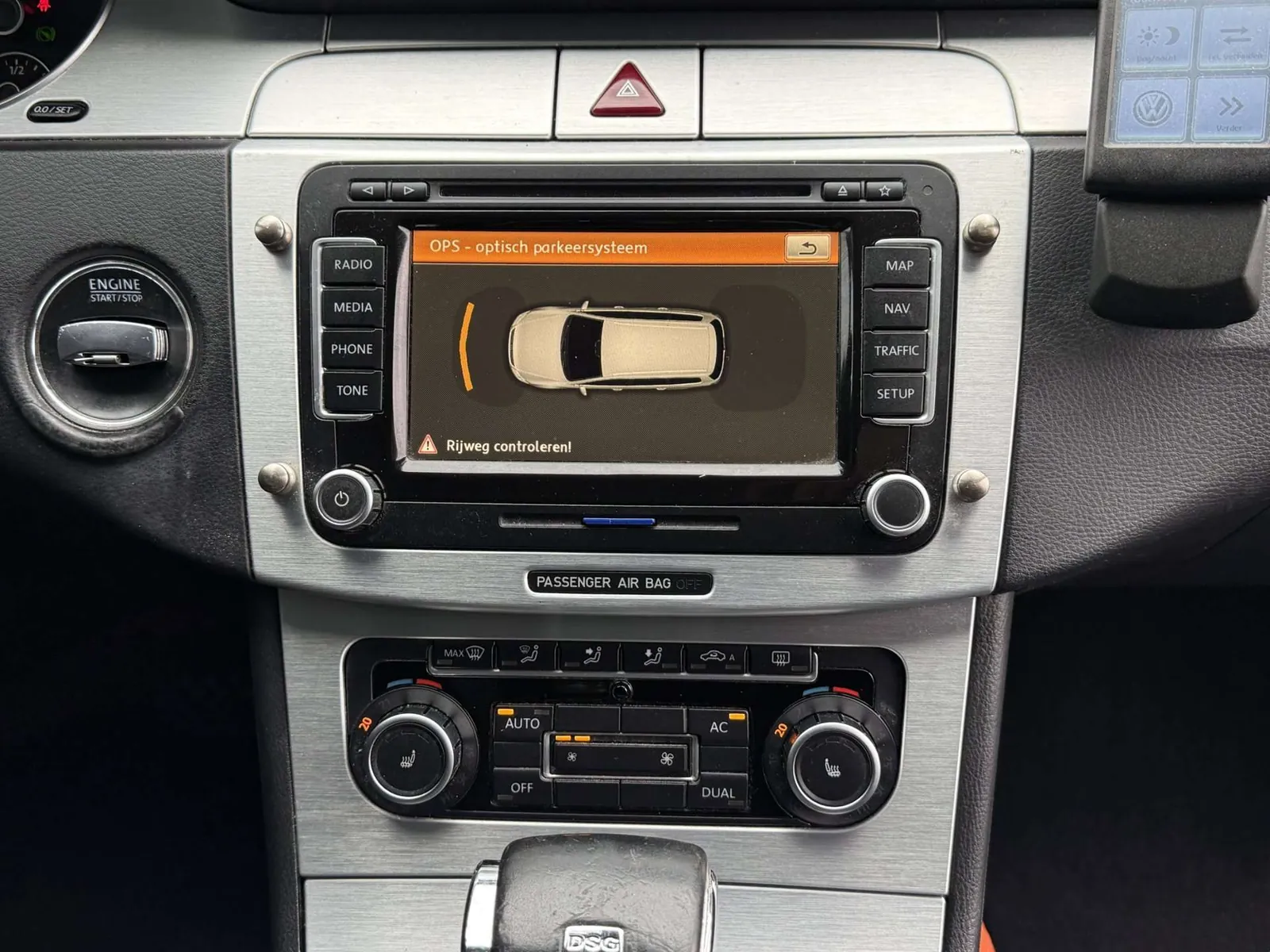 Volkswagen Passat 2010 photo 4
