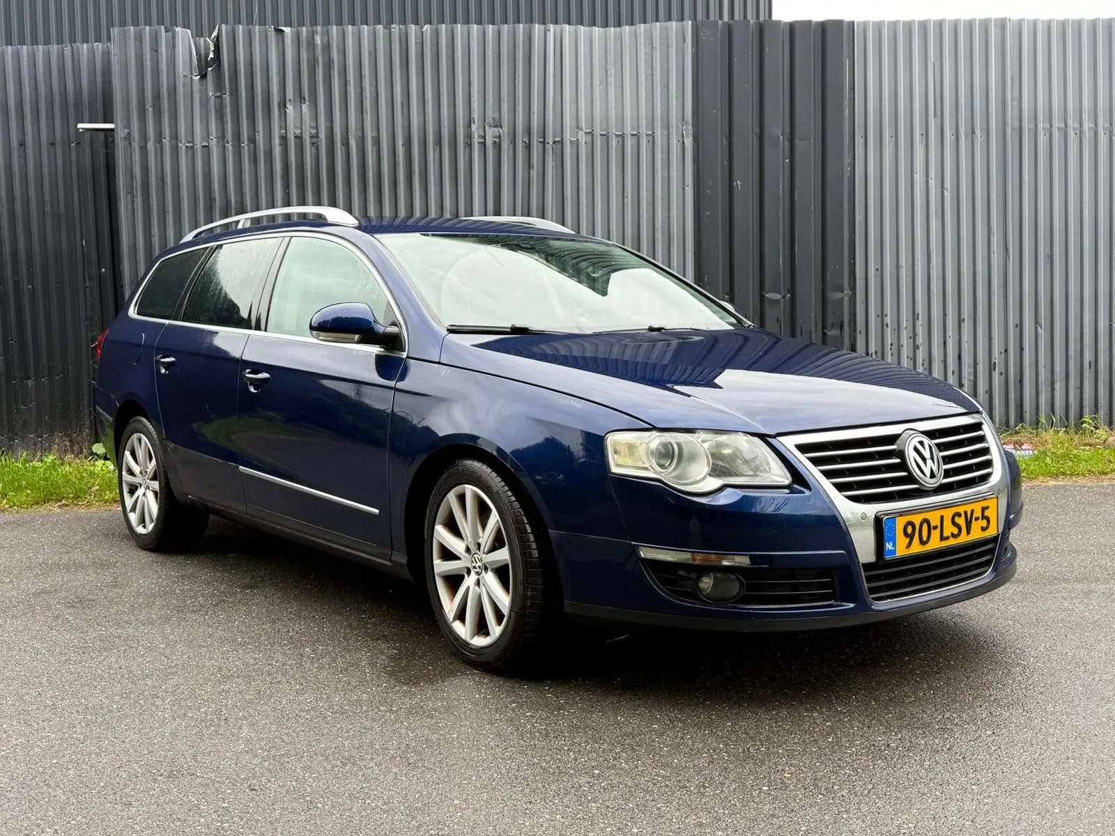 Volkswagen Passat 2010 photo 2