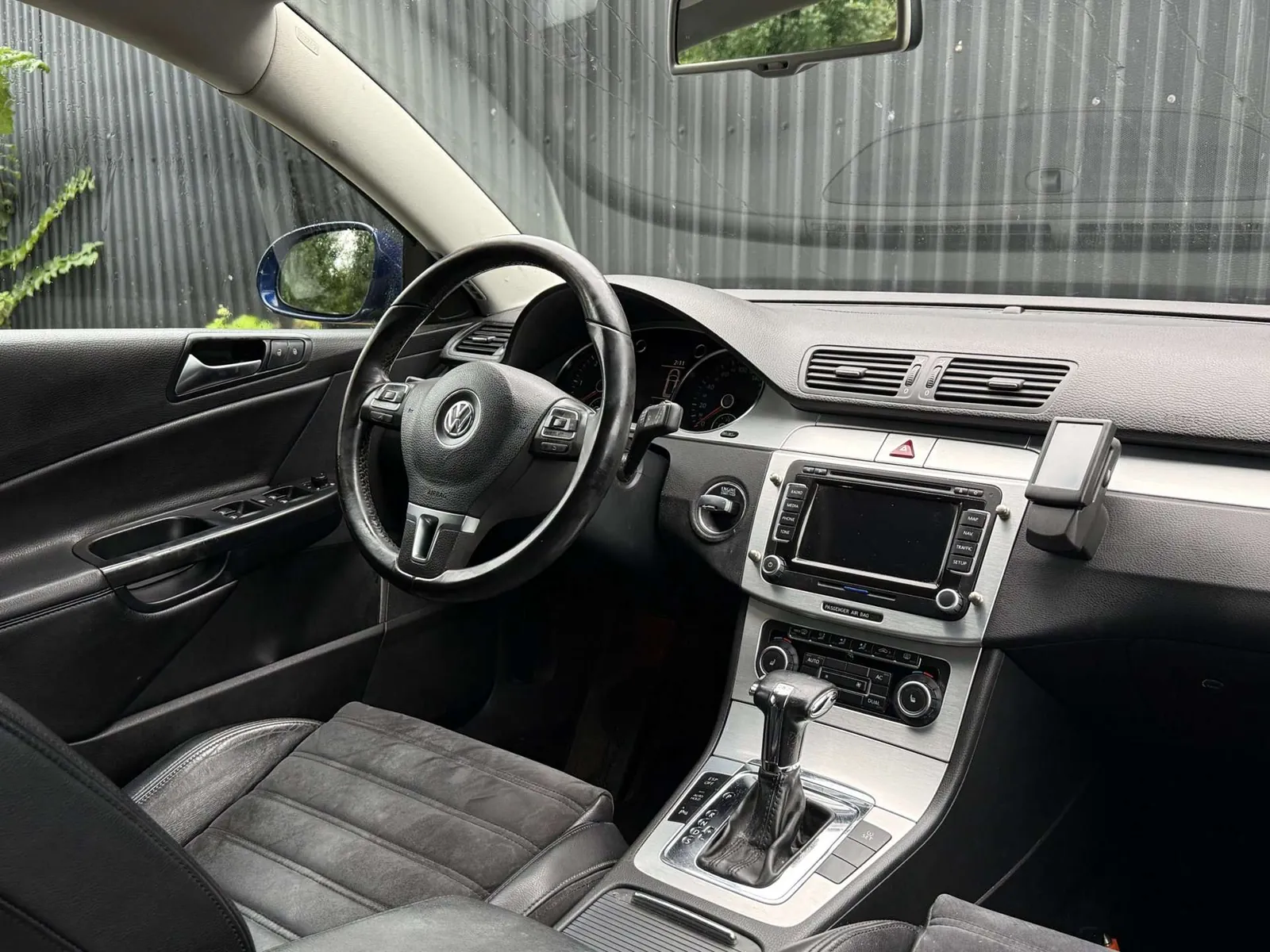Volkswagen Passat 2010 photo 3