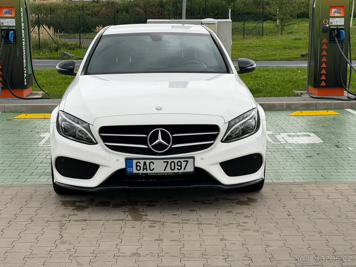 Mercedes-Benz C-Class 2017 photo 2