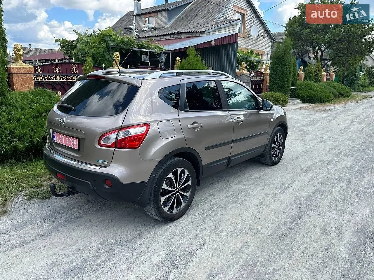Nissan Qashqai 2010 photo 5