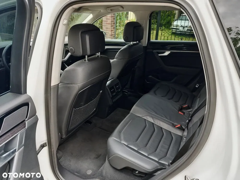 Volkswagen Touareg 2018 photo 3