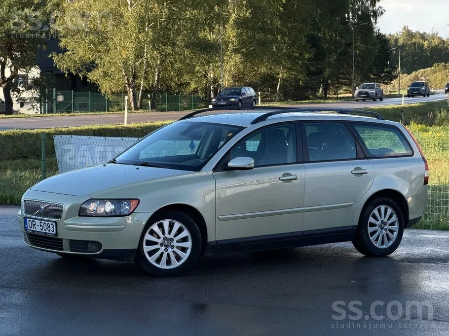 Volvo V50 2005 photo 2