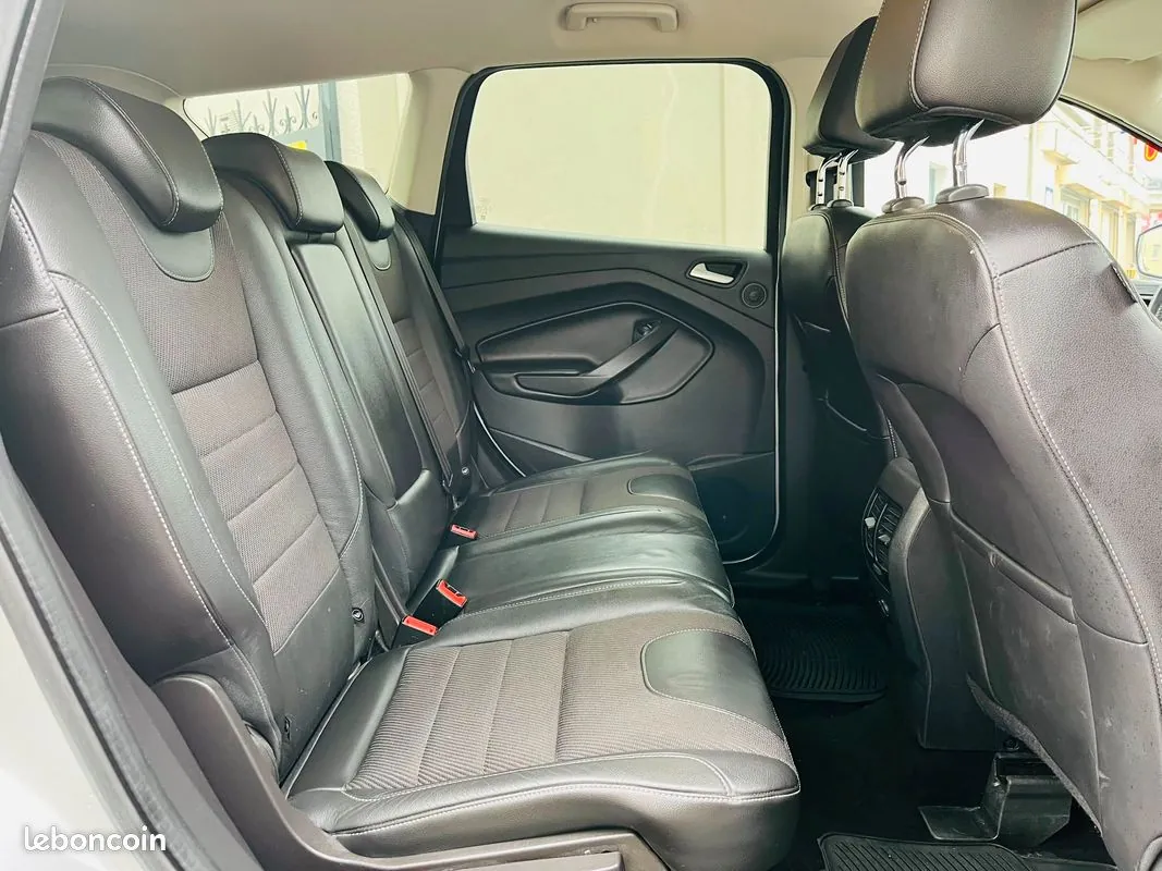 Ford Kuga 2016 photo 4