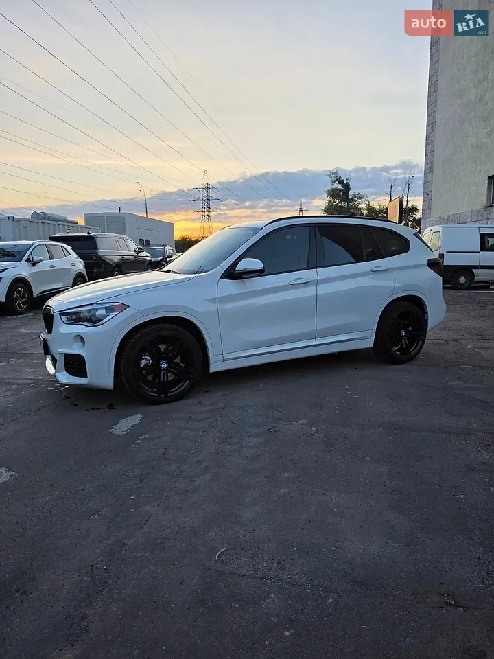 BMW X1 2015 photo 2