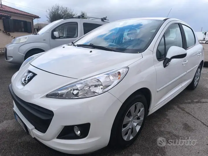 Peugeot 207