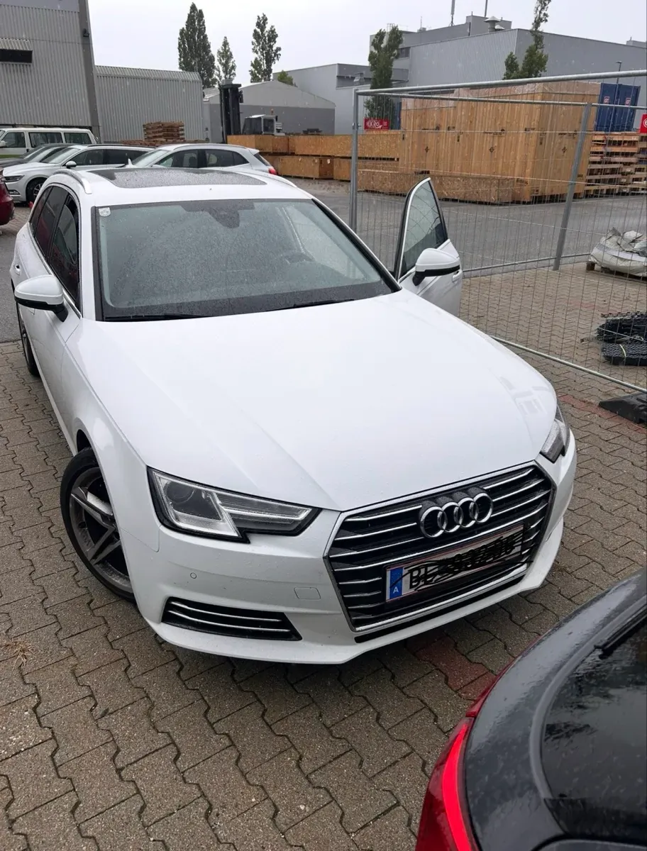Audi A4 2016 photo 2