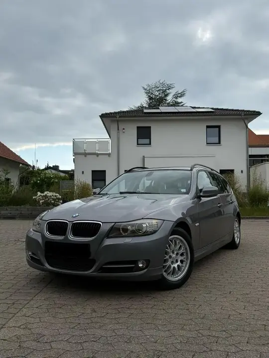 BMW 318I