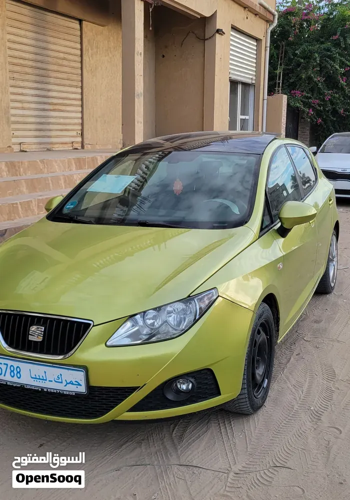 Seat Ibiza 2012 photo 4