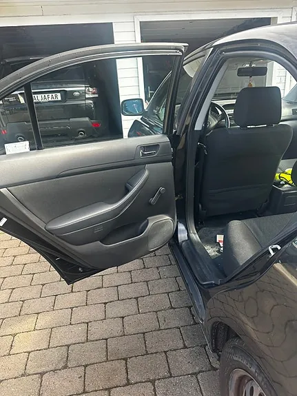Toyota Avensis 2004 photo 5