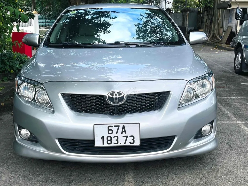 Toyota Corolla Altis 2010 photo 3