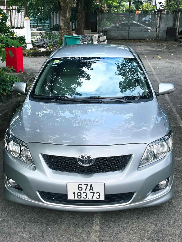 Toyota Corolla Altis 2010 photo 2