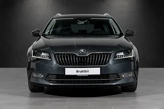 Skoda Superb 2017 photo 2