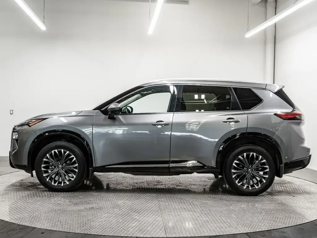 Nissan Rogue 2025 photo 2