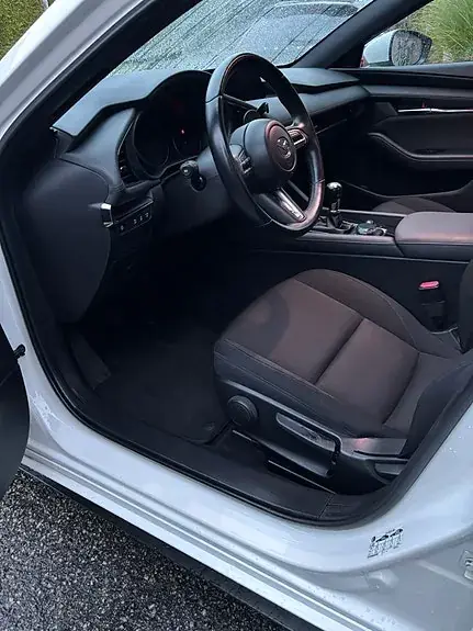 Mazda 3 2019 photo 3