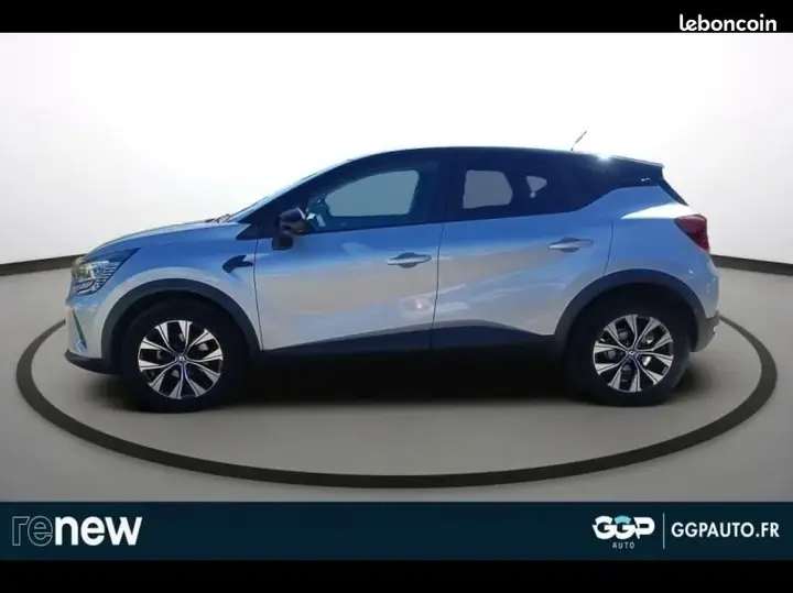 Renault Captur 2023 photo 3