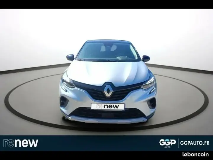 Renault Captur 2023 photo 2