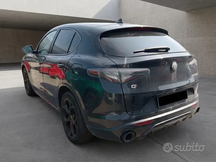 Alfa Romeo Stelvio 2025 photo 2