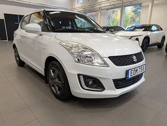 Suzuki Swift 2015 photo 4
