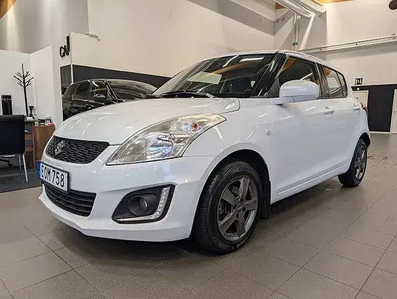 Suzuki Swift 2015 photo 2