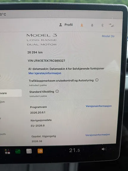 Tesla Model 3 2024 photo 3