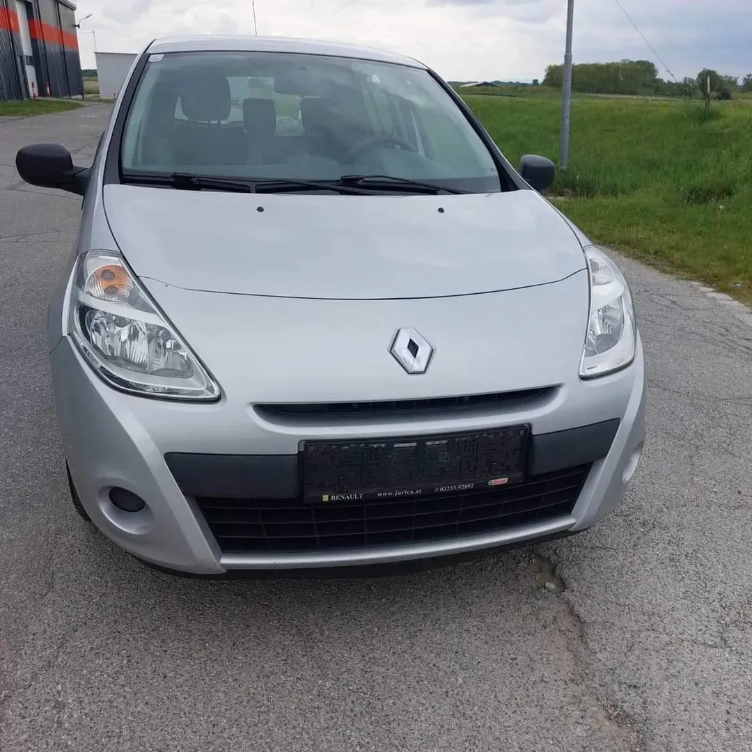 Renault Clio 2011 photo 3