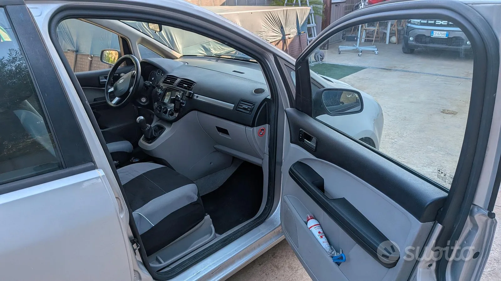 Ford Focus C-Max 2005 photo 2