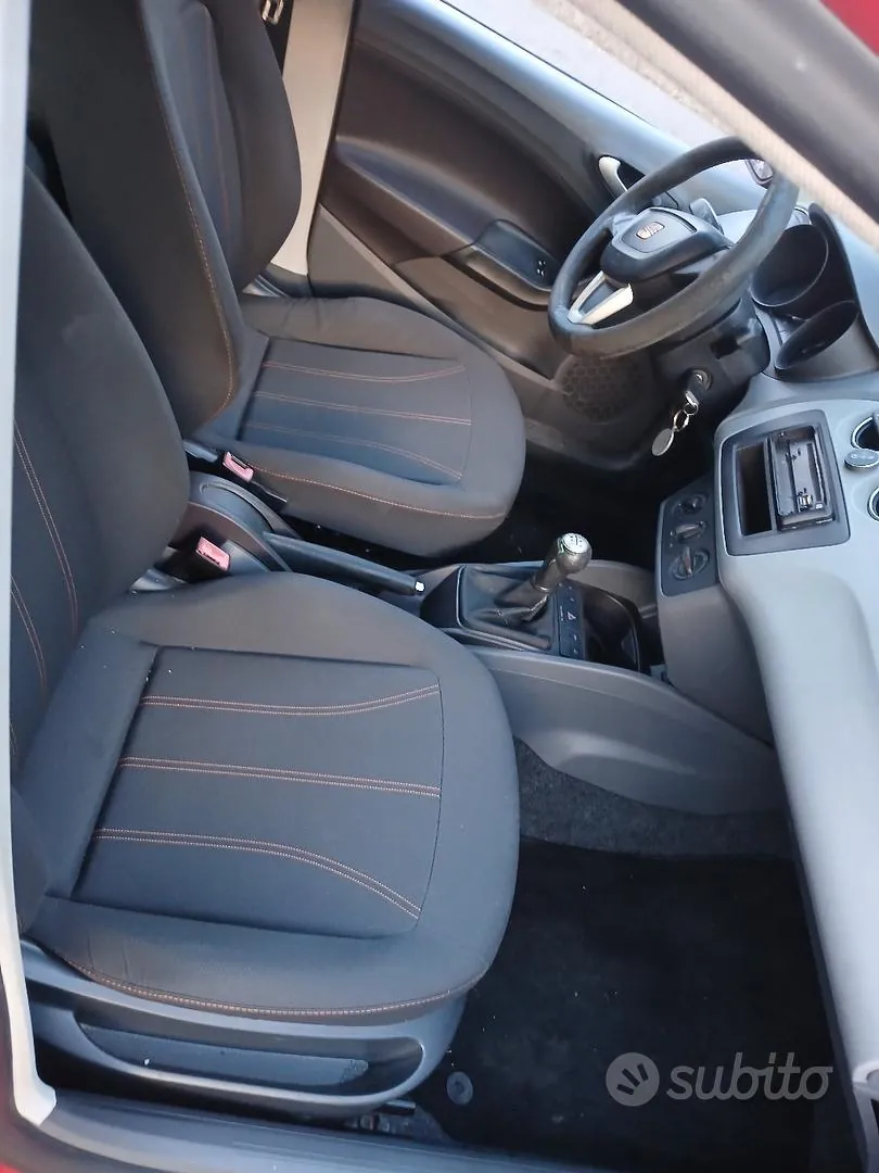Seat Ibiza 2011 photo 5