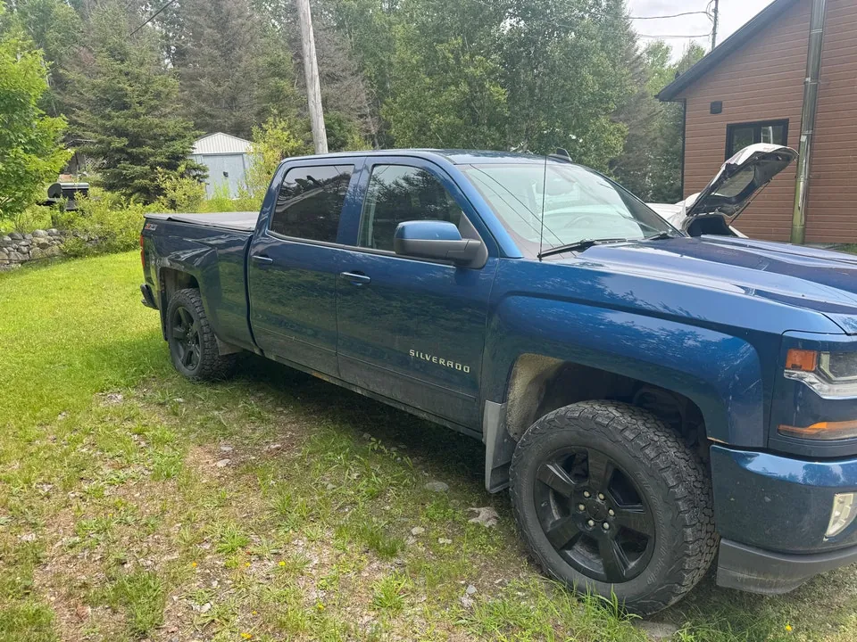 Chevrolet Silverado 1500 2017 photo 2