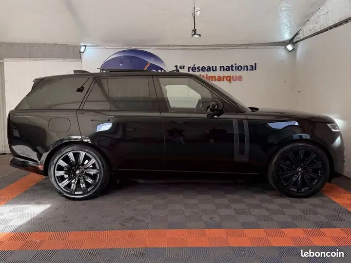 Land Rover Range Rover 2024 photo 3