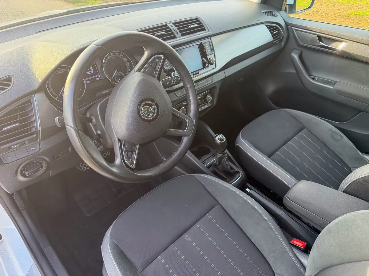 Skoda Fabia 2019 photo 2