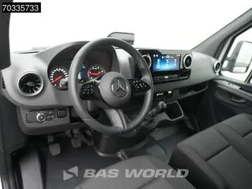 Mercedes-Benz Sprinter 2025 photo 3