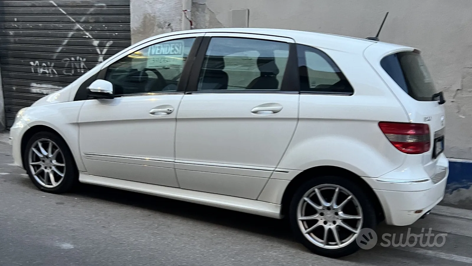 Mercedes-Benz B-Class 2009 photo 3