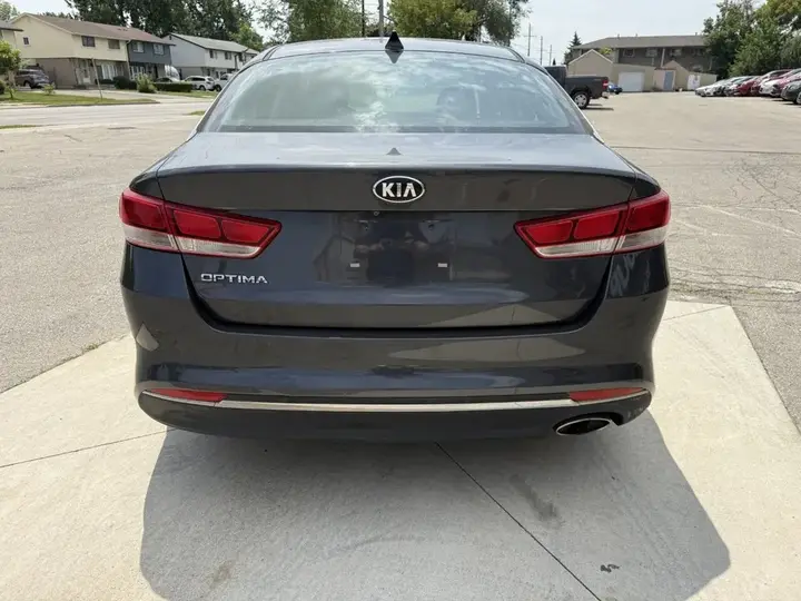 Kia Optima 2016 photo 4