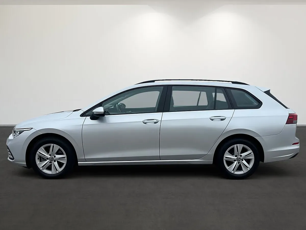 Volkswagen Golf 2024 photo 2