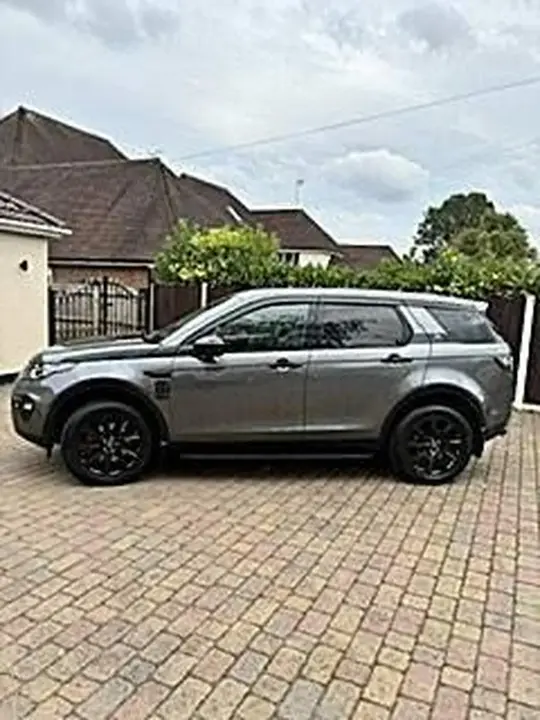 Land Rover Discovery Sport 2016 photo 4