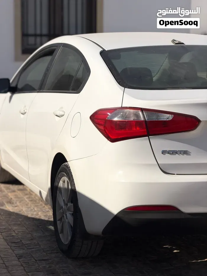 Kia Forte 2016 photo 4