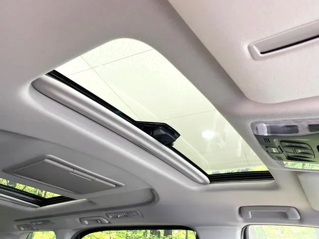Toyota Alfaard 2.5S 2019 photo 3