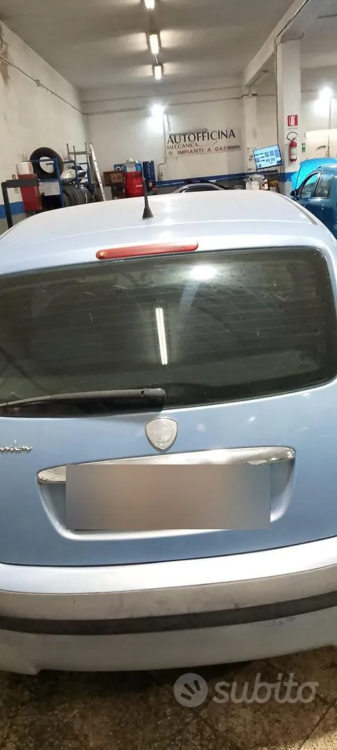 Lancia Ypsilon 2005 photo 2