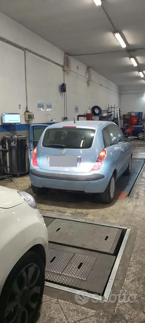 Lancia Ypsilon