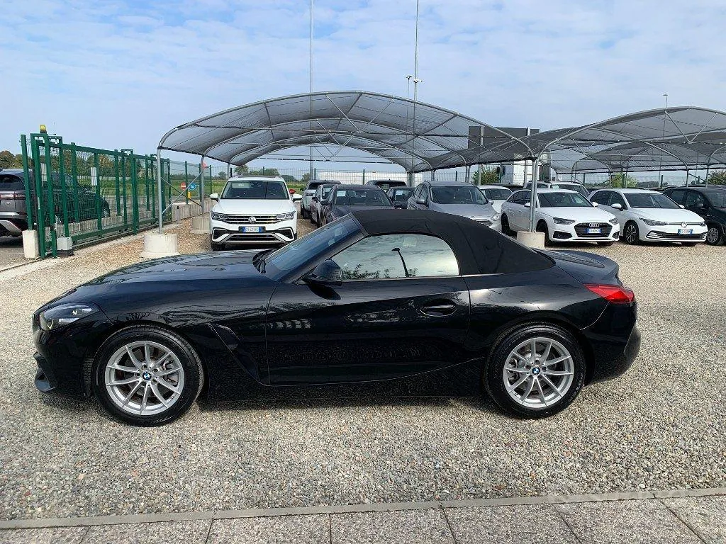 BMW Z4 2021 photo 2